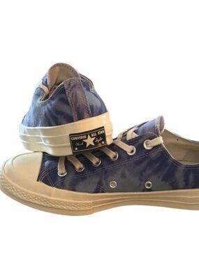 CONVERSE CHUCK TAYLORS